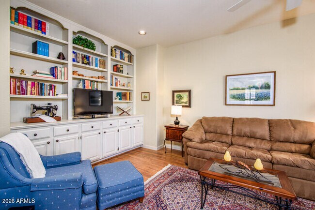 Building Photo - 10929 E Spring Creek Rd