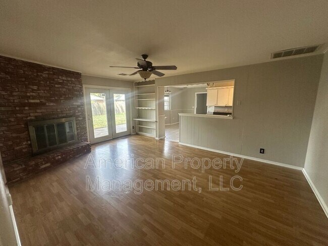 Building Photo - 4512 S Kingston Ave