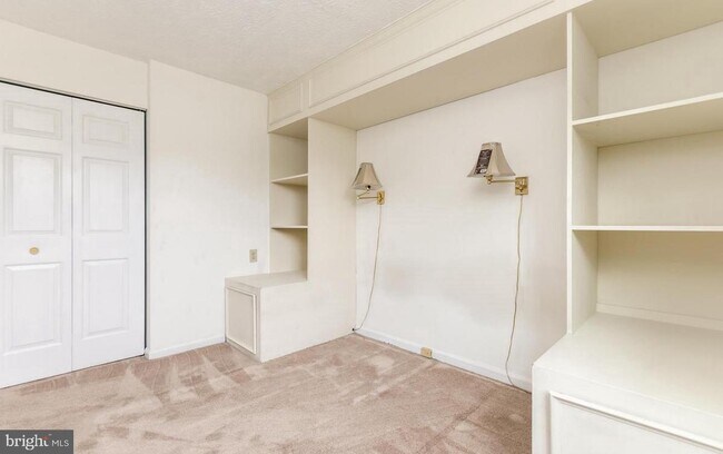 Building Photo - 6707 Ammendale Way
