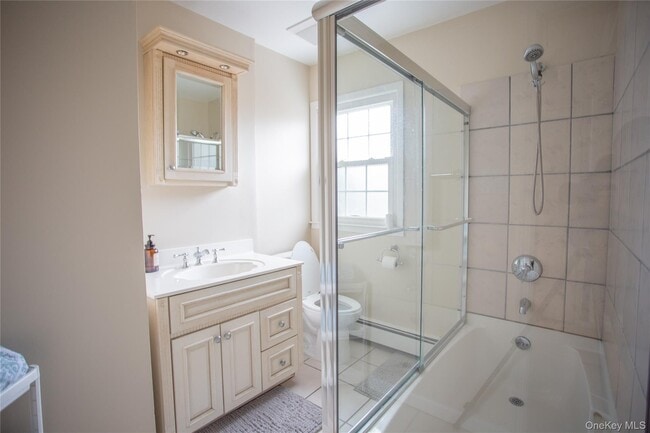 Building Photo - 9 Kensington St