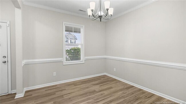 Building Photo - 160 Chatfield Dr.