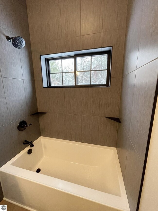 Building Photo - 9000 Kalkaska St