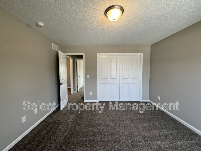 Building Photo - 8225 Catberry Trl