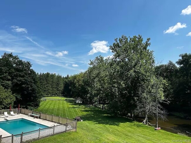 Building Photo - 222 Hurley Rd