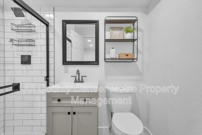 Building Photo - 2808 Eaton St