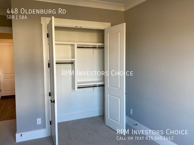 Building Photo - 448 Oldenburg Rd