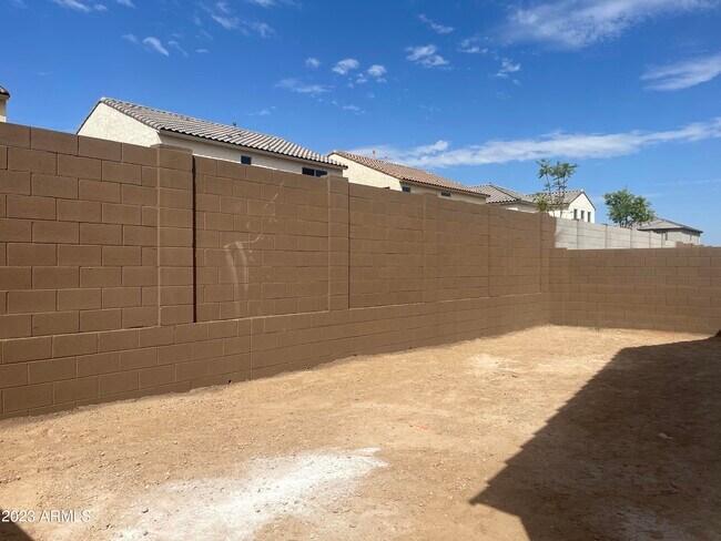 Building Photo - 1561 Sabel Ct