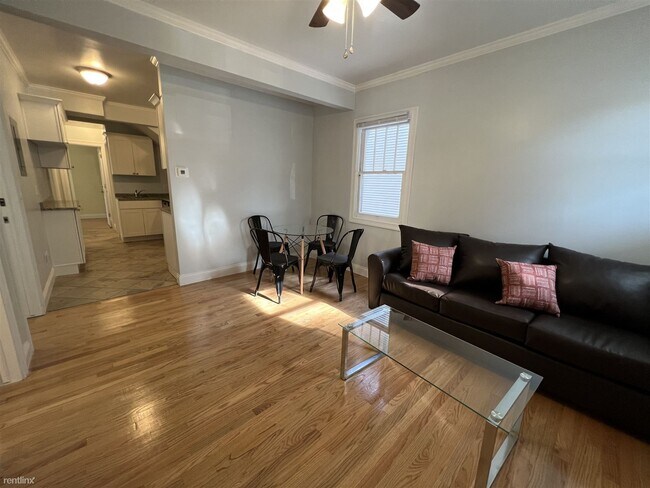 Primary Photo - 4 br, 2 bath House - 336 S Division St Apt...