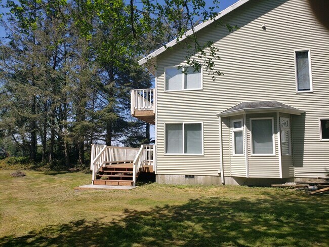 Building Photo - 715 Syzygy Ct