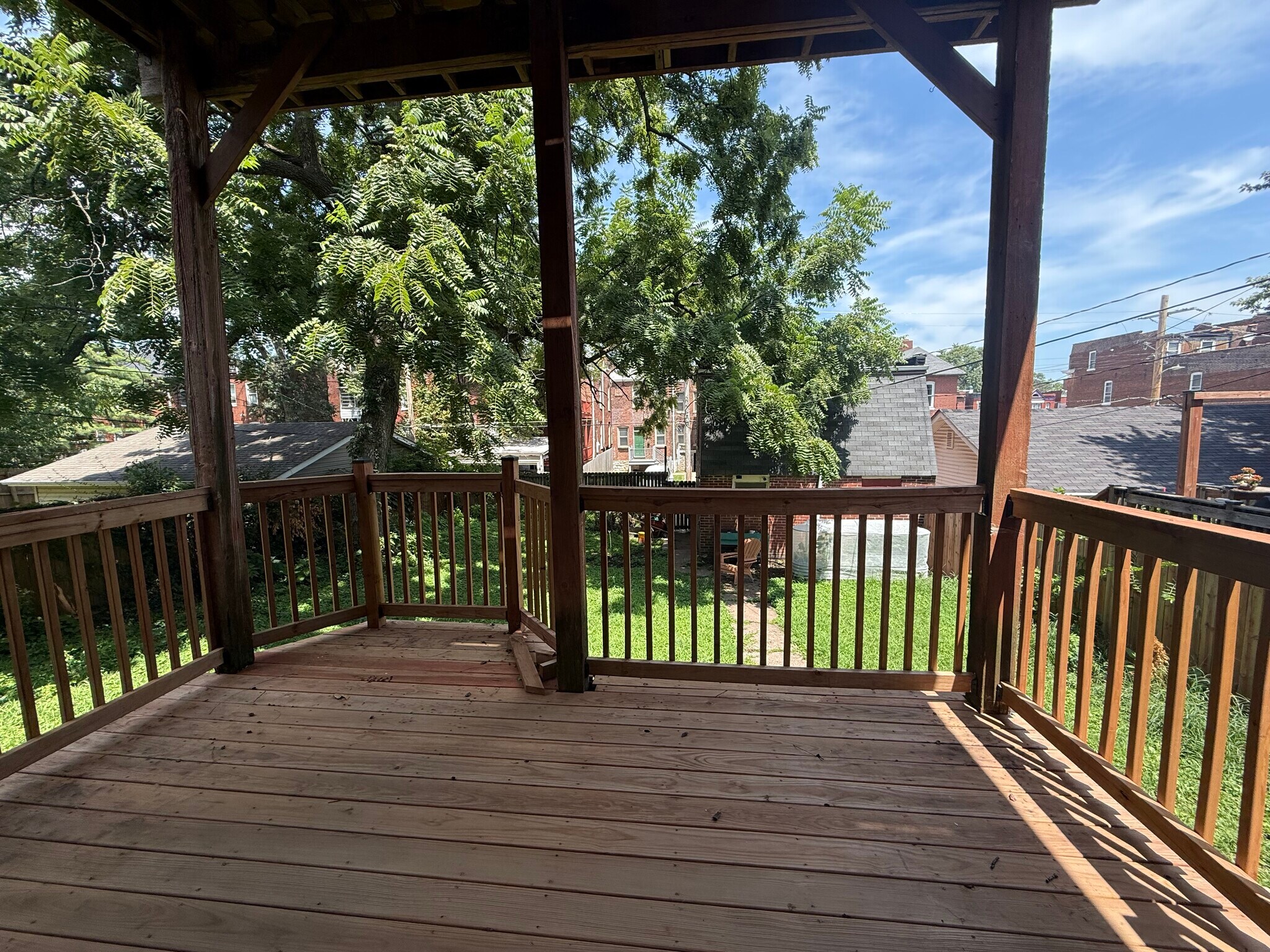 Private Deck and Shared Backyard - 2707 Ann Ave