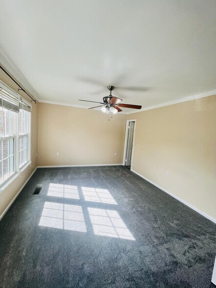 Building Photo - 12036 Stallion Ct