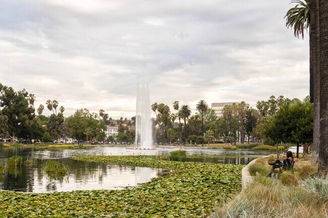 Echo Park - 850 Laveta Ter