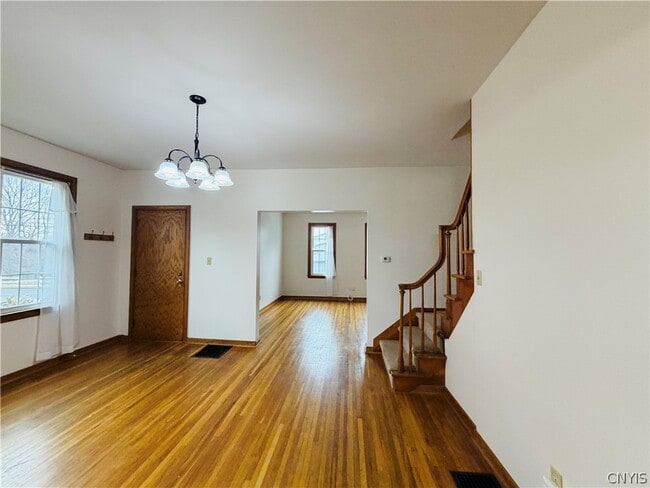 Building Photo - 4 Grant St