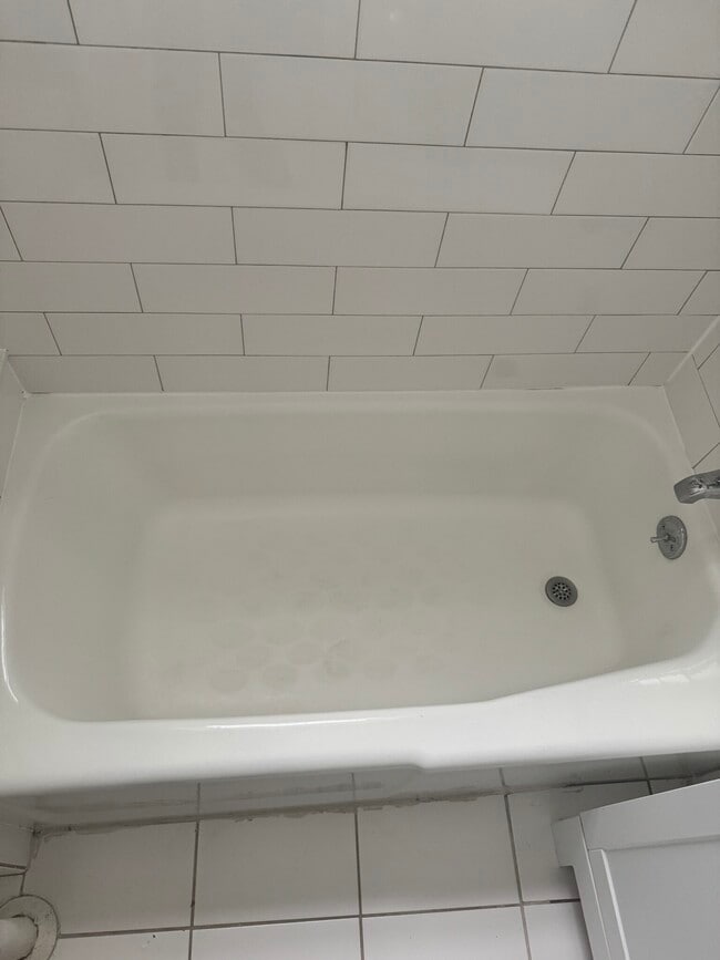 Building Photo - 224 Hanover St