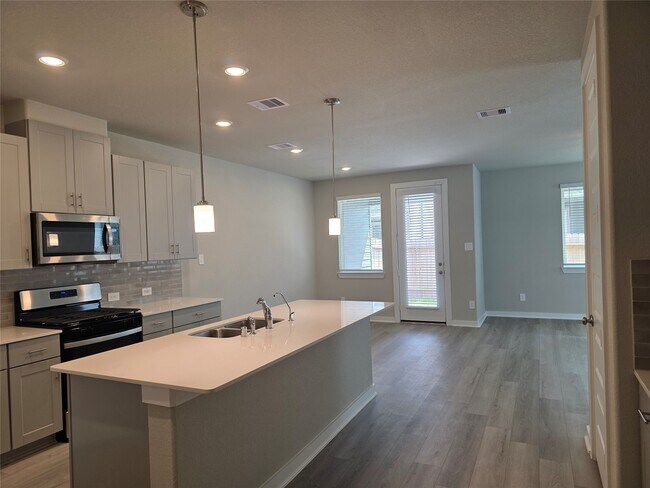 Building Photo - 4114 Glowing Hearth Dr