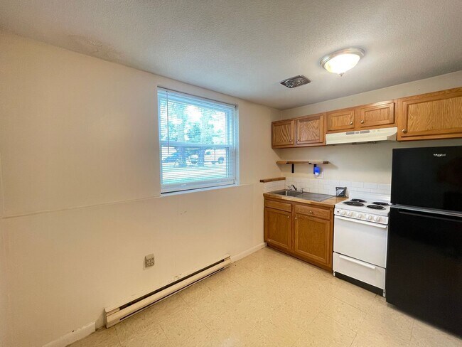 Building Photo - 177 Loudon Rd