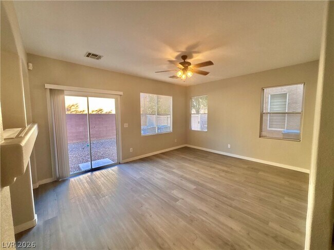 Building Photo - 7432 Decoro St