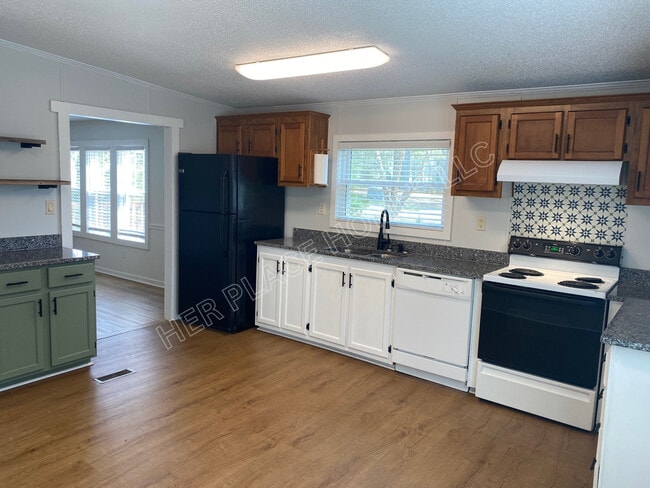 Building Photo - 2960 NC-231