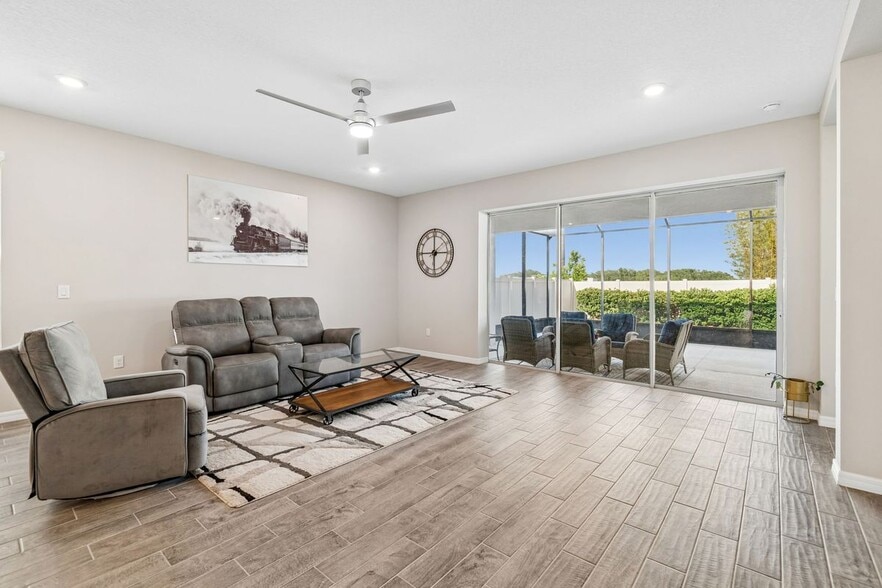 Building Photo - 10569 Tranquil Mdw Lp