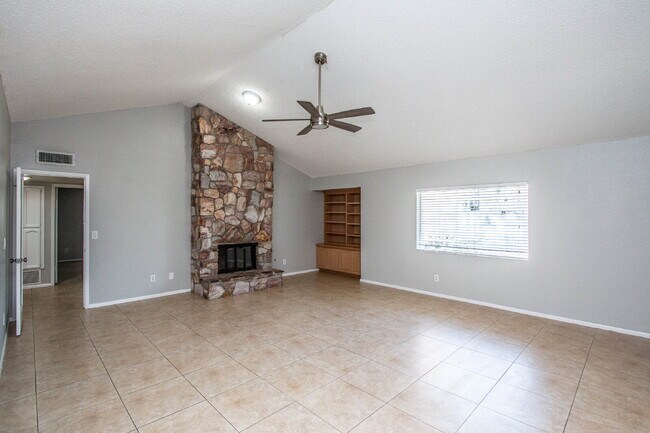Building Photo - 4BR Entertainers Dream, McCormick Ranch