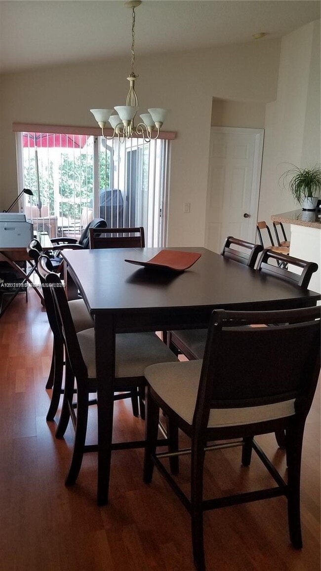 Building Photo - 1440 Canary Island Dr