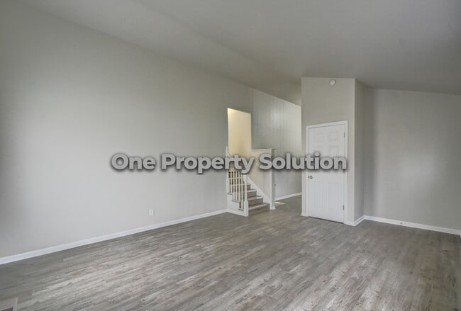 Building Photo - 1330 Cass St