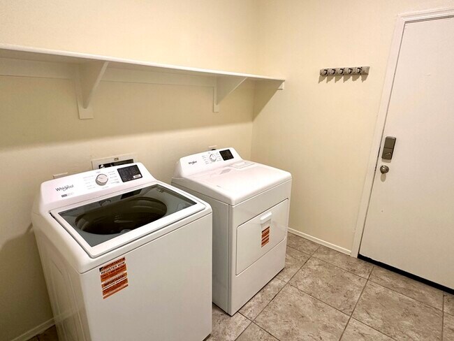 Building Photo - 2421 E San Borja Trail