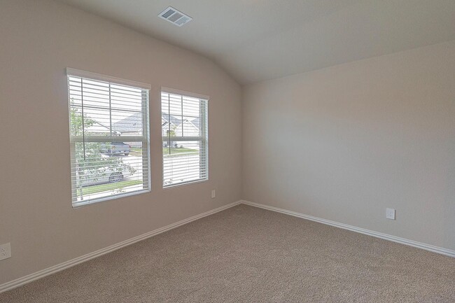 Building Photo - 2209 Dunbar Dr