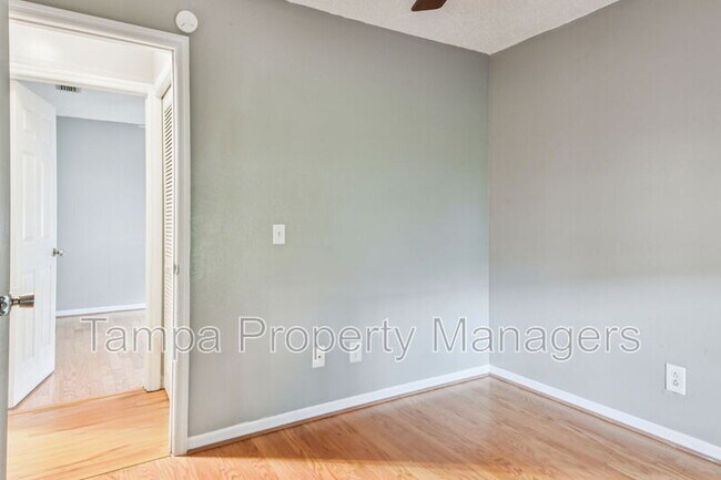 Building Photo - 16214 Pebblebrook Dr