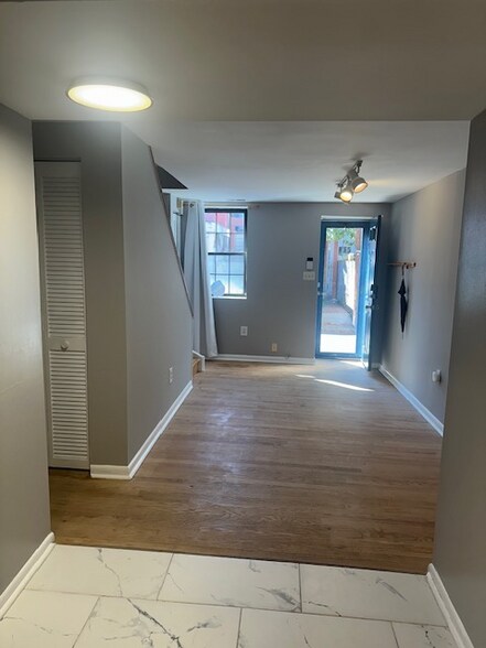 Building Photo - 1209 Durst St