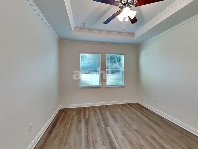 Building Photo - 1074 Heavenly Dr