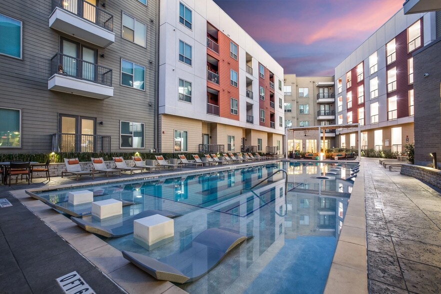 Building Photo - Eastside Richardson