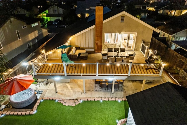 Building Photo - 13075 Old West Ave