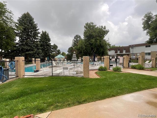 Building Photo - 529 S Xenon Ct