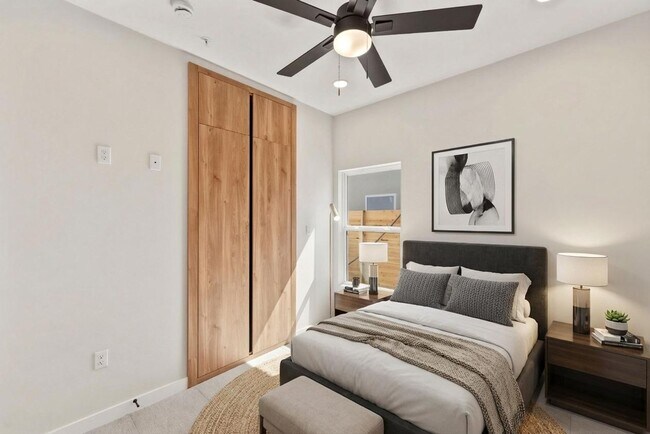 Building Photo - 200 S Cynthia St