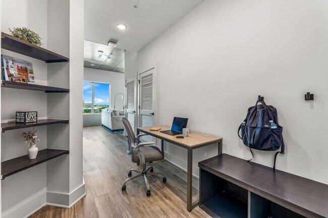 Building Photo - 617 N 12th St