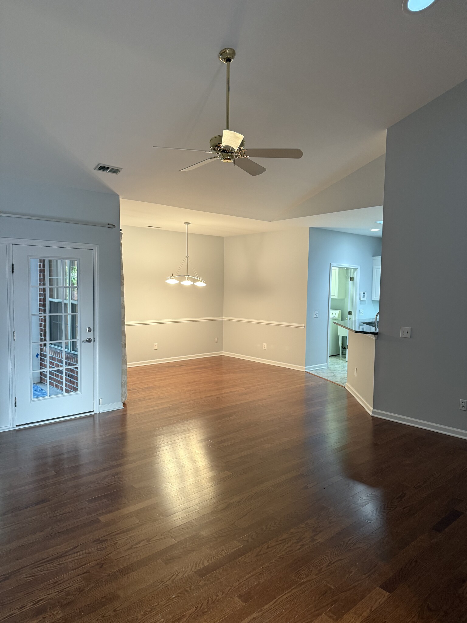 Living Room - 4325 Prescott Ct