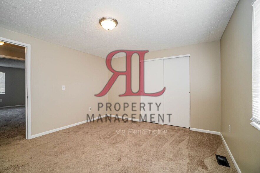 Building Photo - 1467 Worthington Row Dr