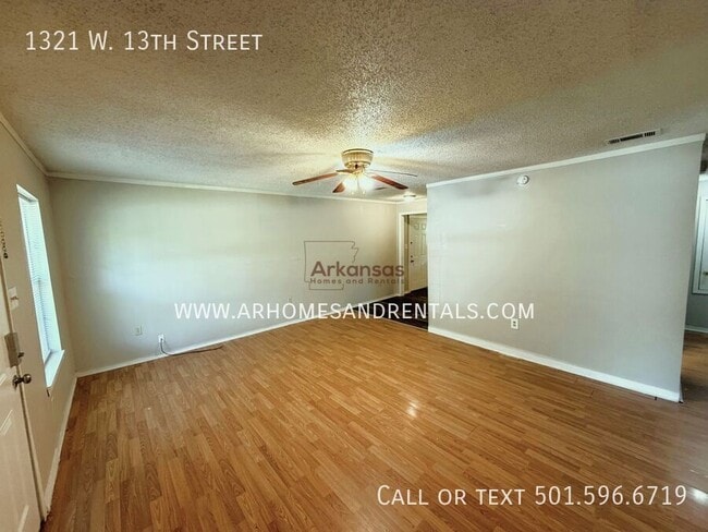 Building Photo - 1321 W 13th St