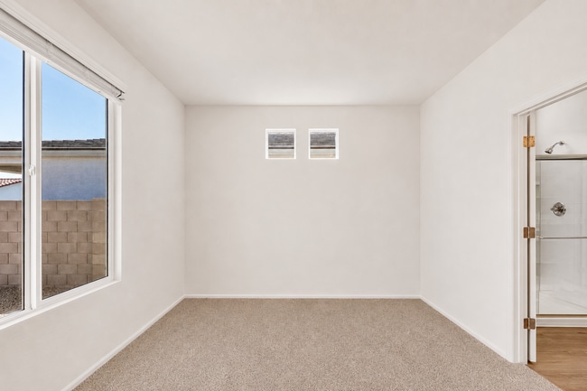 Building Photo - 18079 W Sand Hills Rd