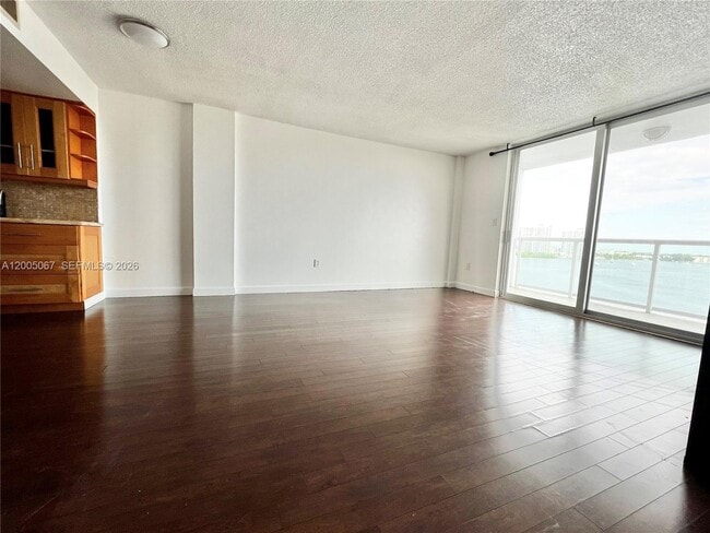 Building Photo - 2841 NE 163rd St