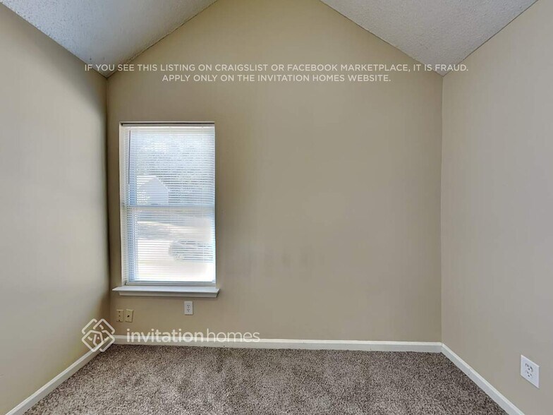 Building Photo - 2756 Live Oak Trail