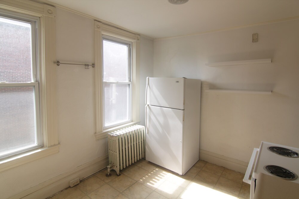 Building Photo - 620 West St