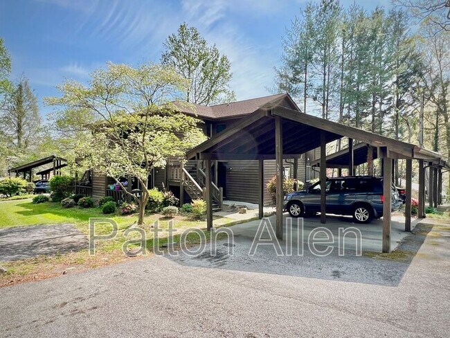 Primary Photo - 580 Courtwood Ln