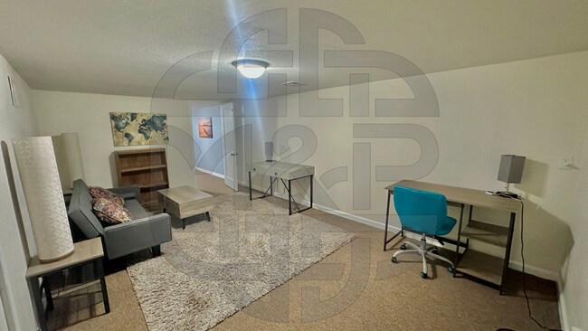 Building Photo - 1258 N Crestway St