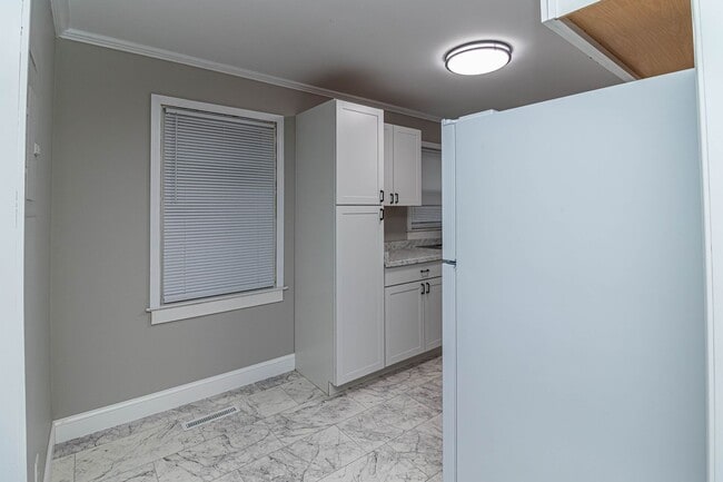 Building Photo - 3 BR | 1 BA Brick Home in Goldsboro *less than 2 miles from SJAFB!