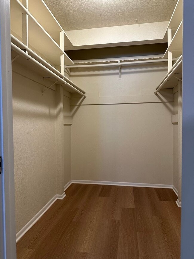 Building Photo - Your Next Chapter Starts Here - Convenient Redding Location!