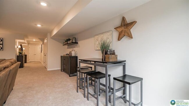 Building Photo - 1103 Meadowlark Dr