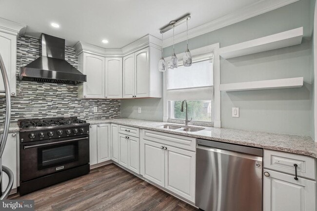 Building Photo - 4006 Dubois Ct