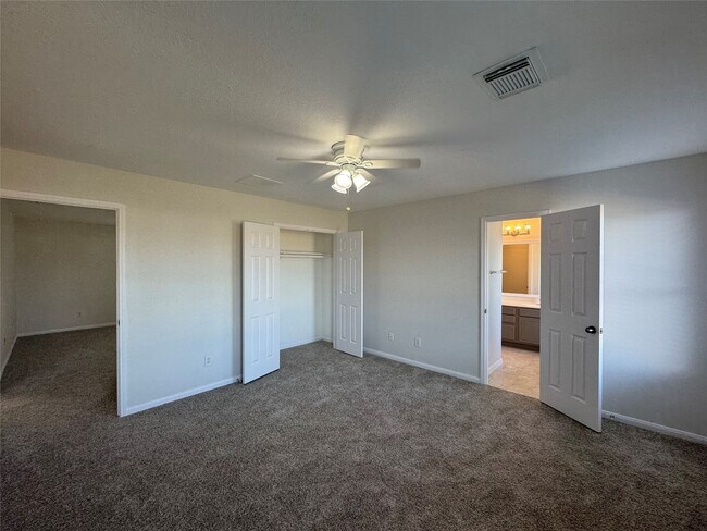 Building Photo - 11811 Madison Kendall Ln